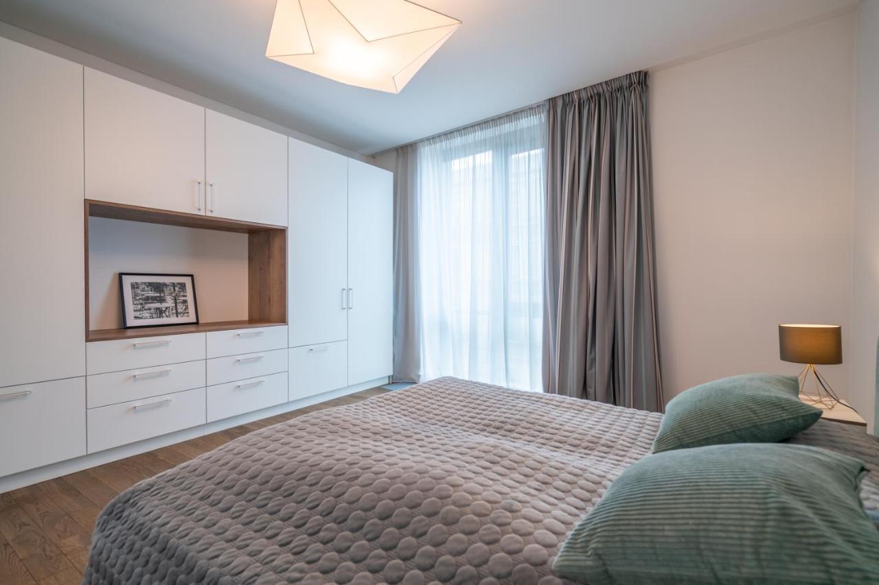 Easyrooms Dzirnavu Riga Luaran gambar
