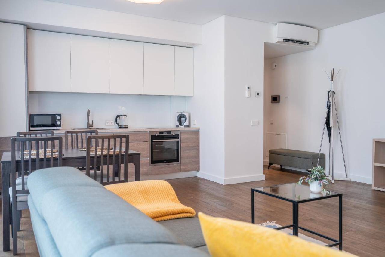 Easyrooms Dzirnavu Riga Luaran gambar