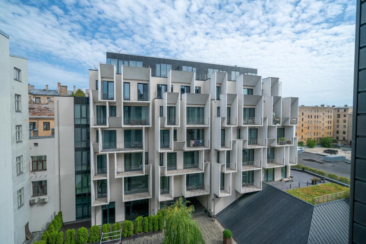 Easyrooms Dzirnavu Riga Luaran gambar