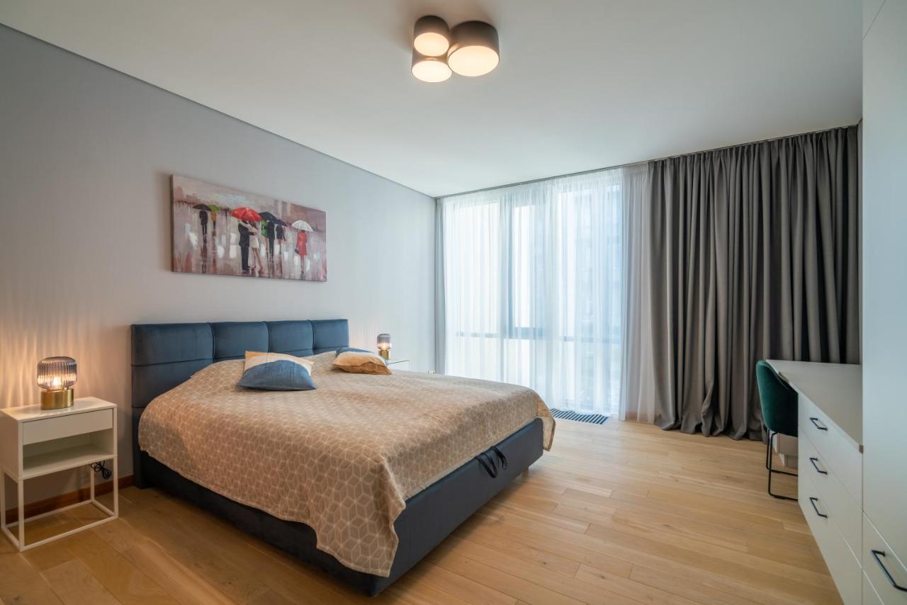 Easyrooms Dzirnavu Riga Luaran gambar