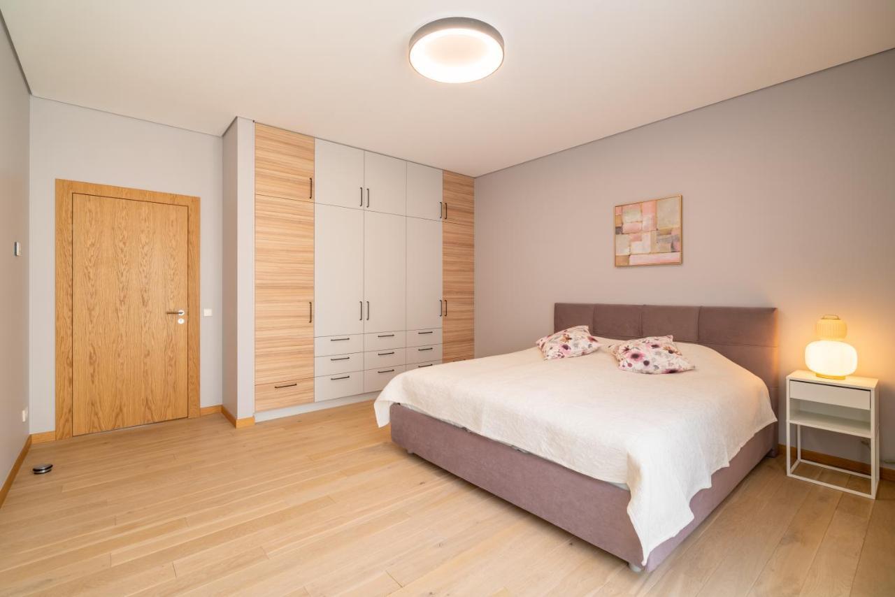 Easyrooms Dzirnavu Riga Luaran gambar