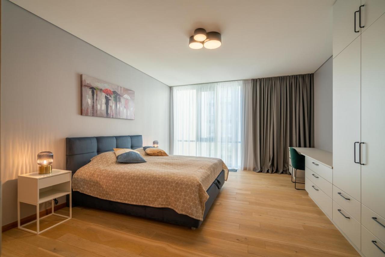 Easyrooms Dzirnavu Riga Luaran gambar